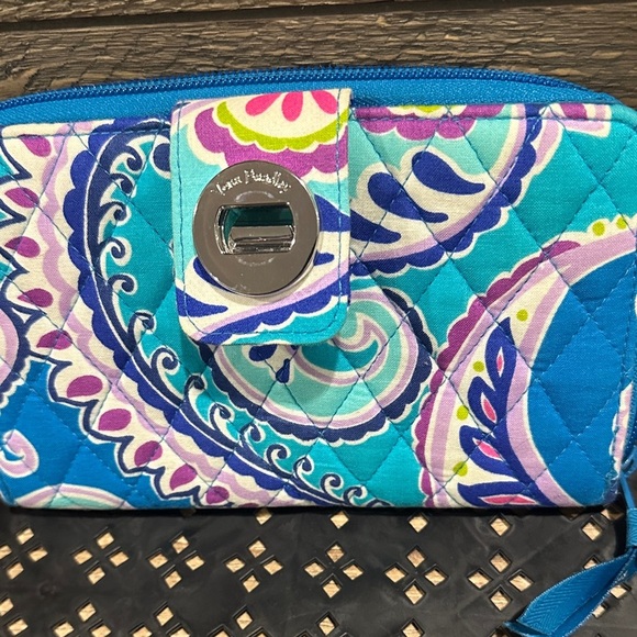 Vera Bradley Waikiki Paisley Quilted Dual Sided Twist Lock Clutch Wallet NWOT - Picture 7 of 9